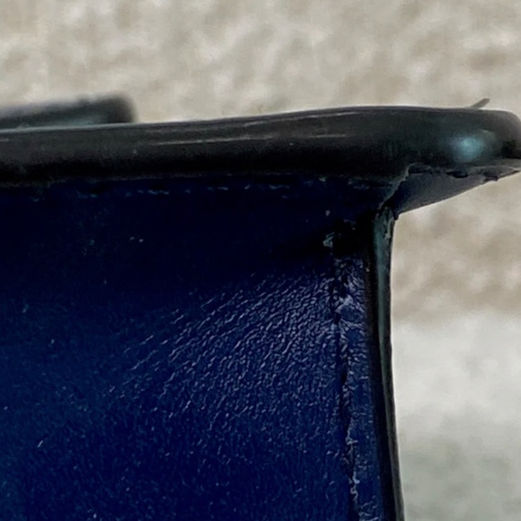 Authentic Gucci Sylvie Navy Blue - Picture 13 of 16